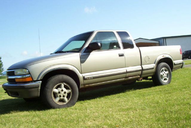 Chevrolet S10 1999 photo 2