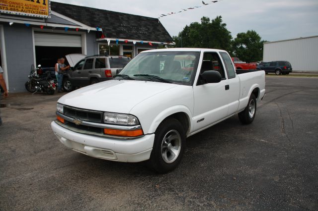 Chevrolet S10 2000 photo 3