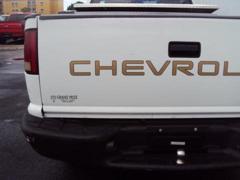Chevrolet S10 2000 photo 1