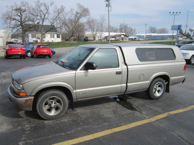 Chevrolet S10 2000 photo 1