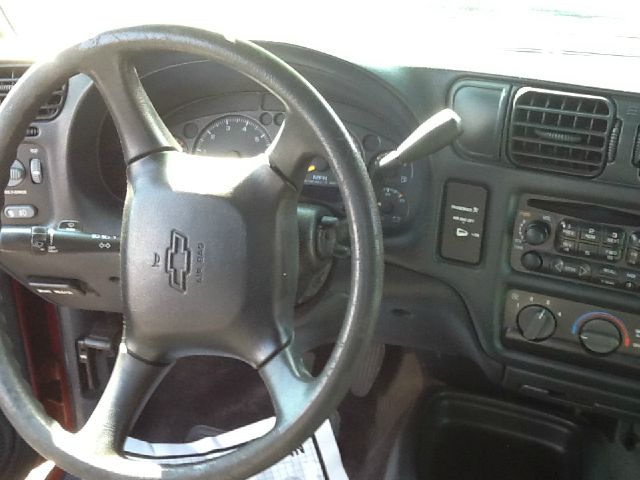 Chevrolet S10 2000 photo 3