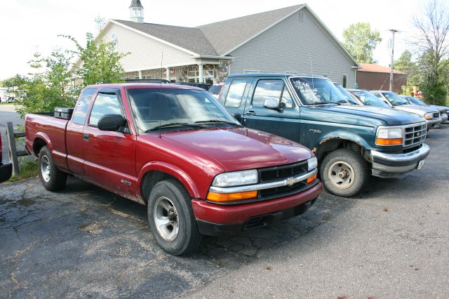 Chevrolet S10 2000 photo 1