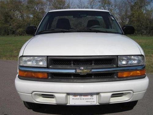 Chevrolet S10 2000 photo 1