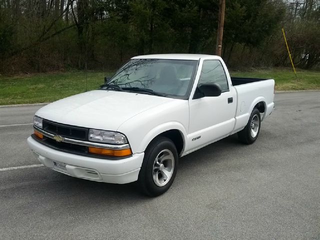 Chevrolet S10 2000 photo 1