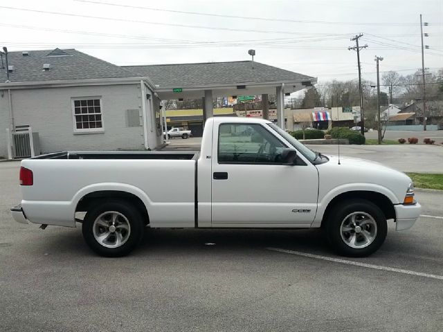 Chevrolet S10 2000 photo 3
