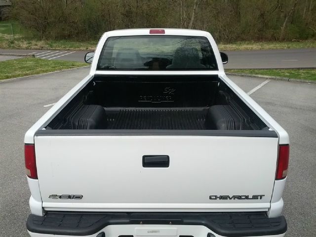 Chevrolet S10 2000 photo 4