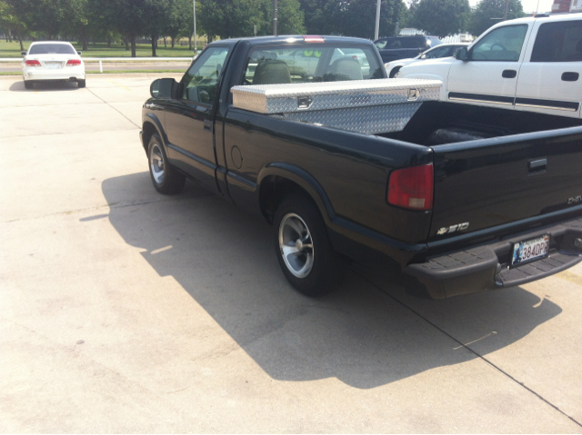 Chevrolet S10 2000 photo 1