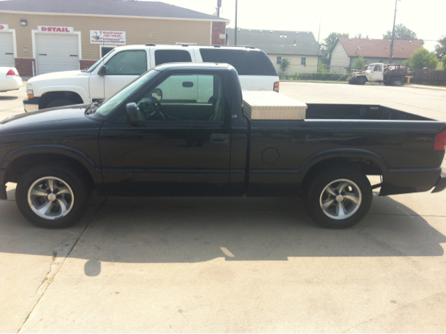 Chevrolet S10 2000 photo 3