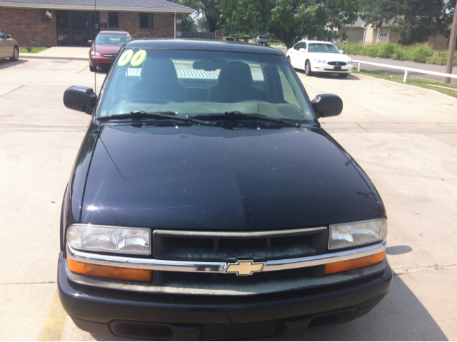 Chevrolet S10 2000 photo 4