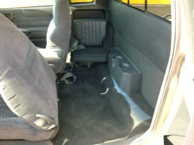 Chevrolet S10 2000 photo 2