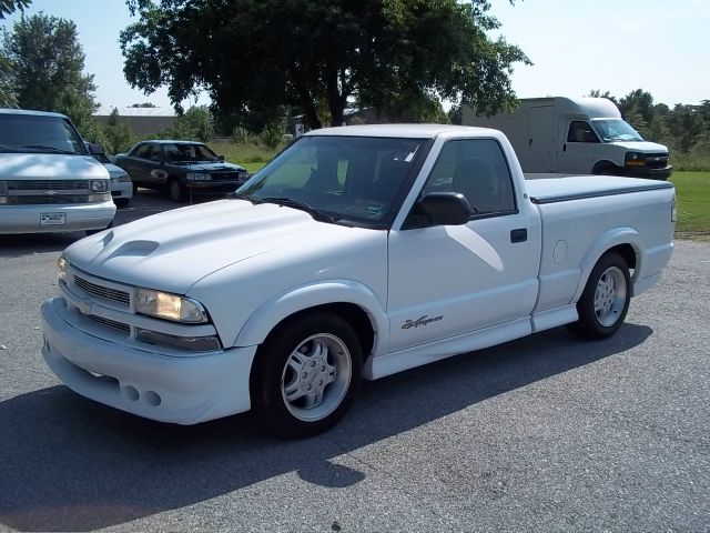 Chevrolet S10 2000 photo 2