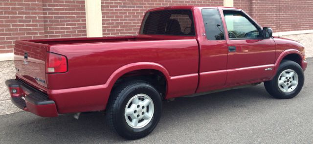 Chevrolet S10 Signature Premium Pickup Truck