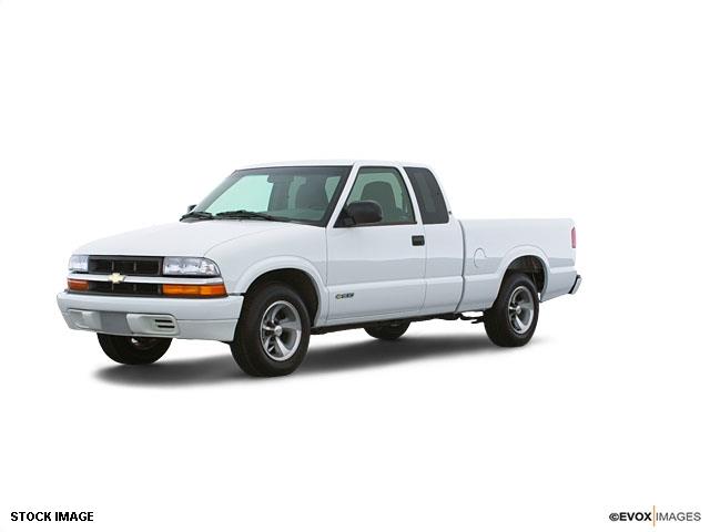 Chevrolet S10 2000 photo 2