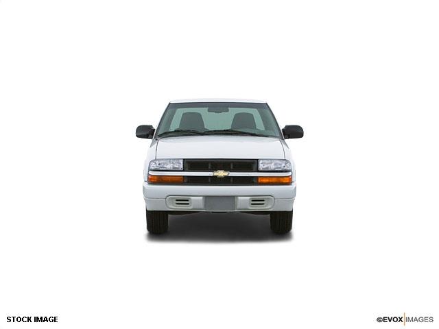 Chevrolet S10 2000 photo 3