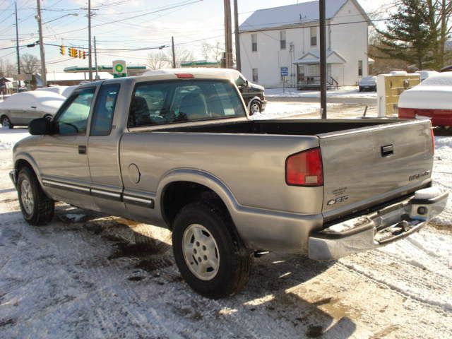 Chevrolet S10 2000 photo 1