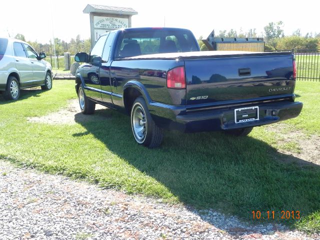 Chevrolet S10 2000 photo 3