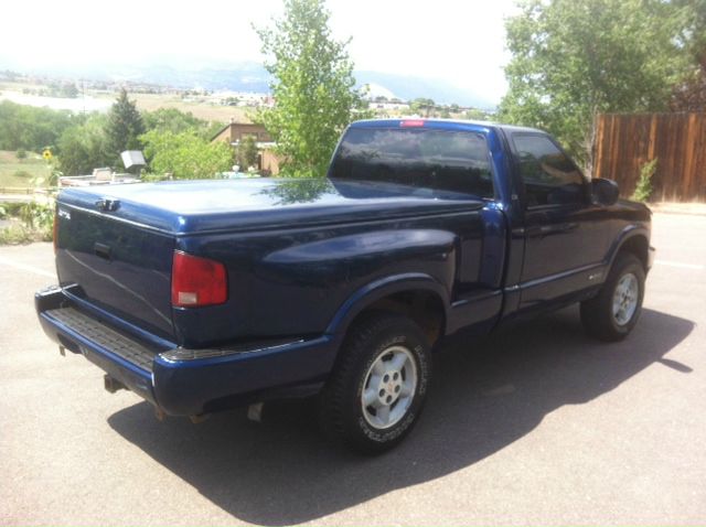Chevrolet S10 2000 photo 1