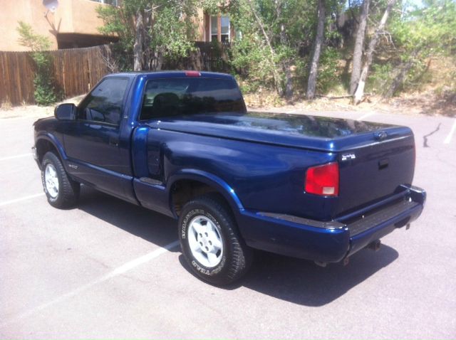 Chevrolet S10 2000 photo 3
