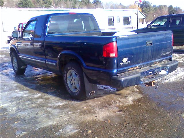 Chevrolet S10 2001 photo 4