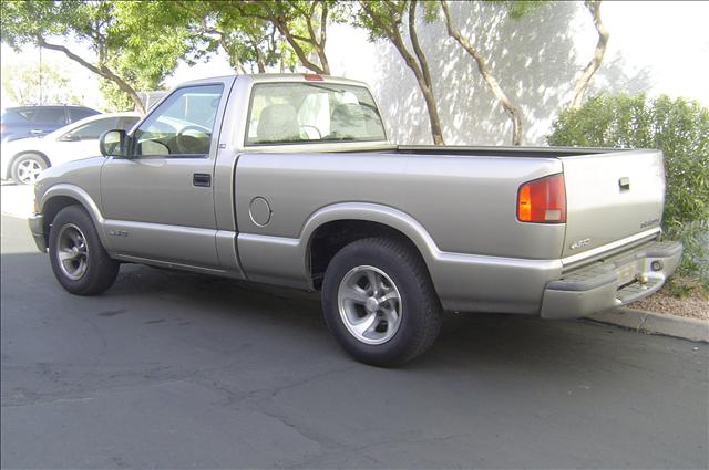 Chevrolet S10 2001 photo 3