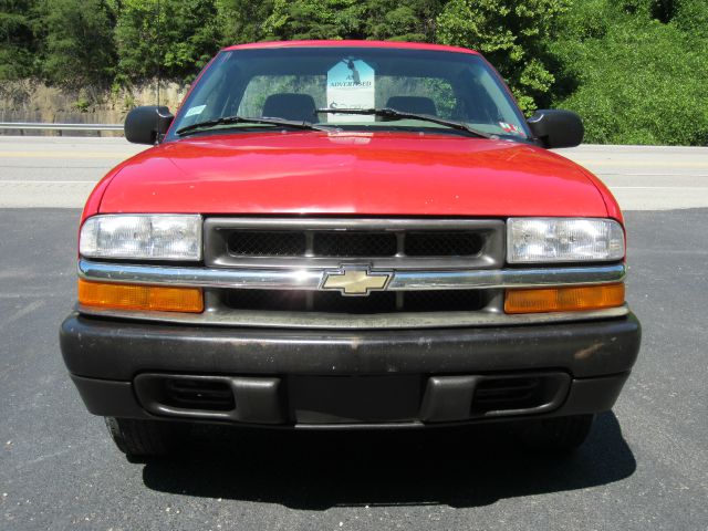 Chevrolet S10 2001 photo 1
