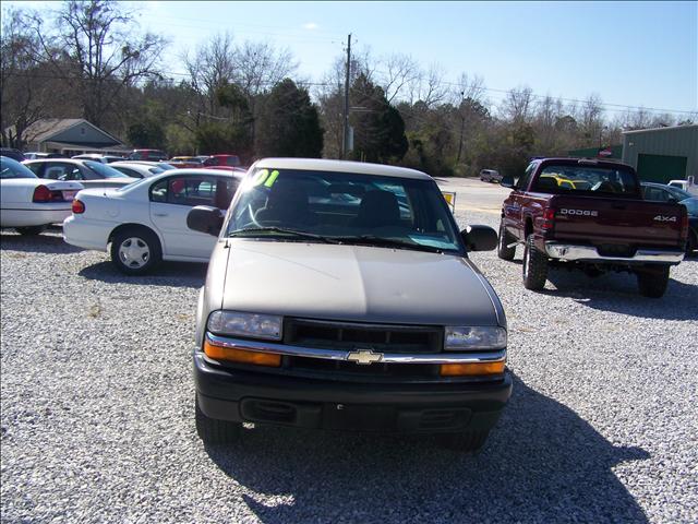 Chevrolet S10 2001 photo 1