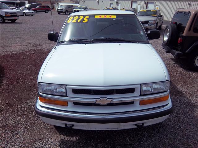 Chevrolet S10 2001 photo 1