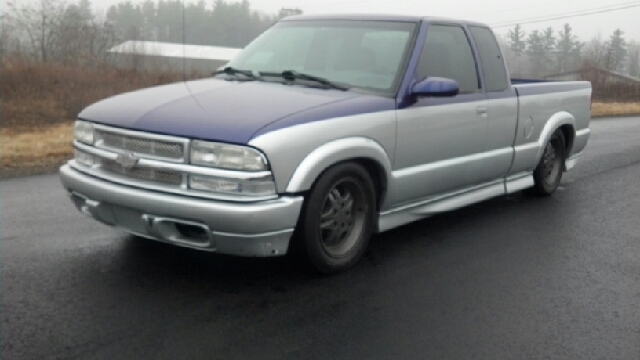 Chevrolet S10 2001 photo 2