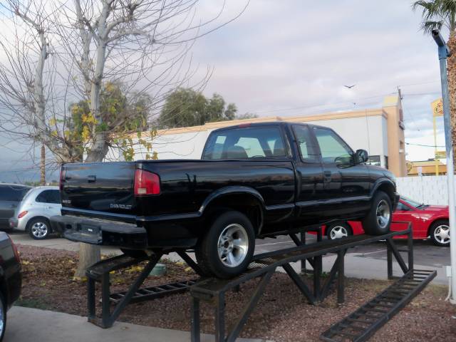 Chevrolet S10 2001 photo 1