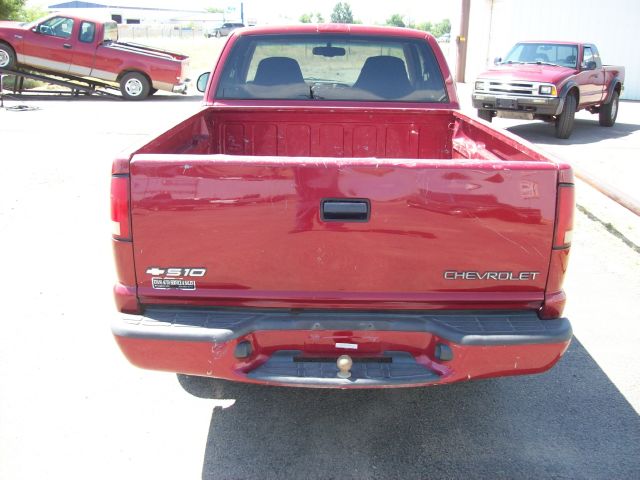 Chevrolet S10 2001 photo 1