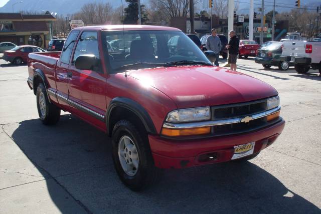 Chevrolet S10 2001 photo 3