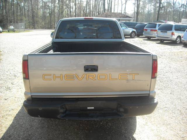 Chevrolet S10 2001 photo 4