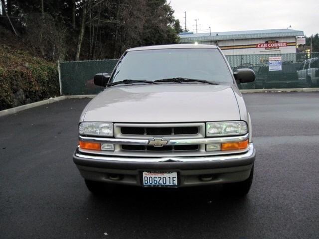 Chevrolet S10 2001 photo 1