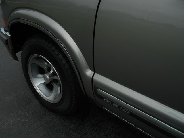 Chevrolet S10 2001 photo 1