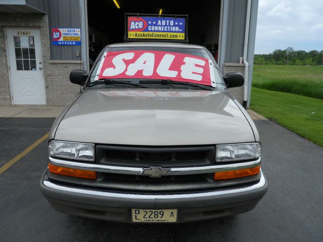 Chevrolet S10 2001 photo 21