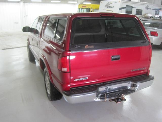 Chevrolet S10 2001 photo 4