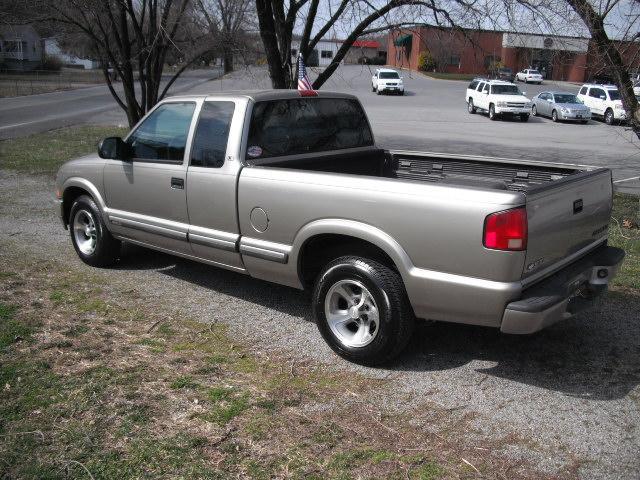 Chevrolet S10 2001 photo 1