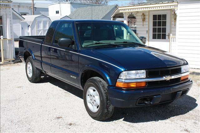 Chevrolet S10 2001 photo 1