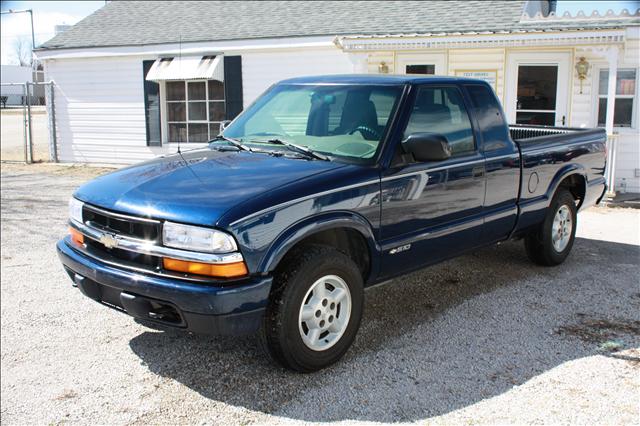 Chevrolet S10 2001 photo 2