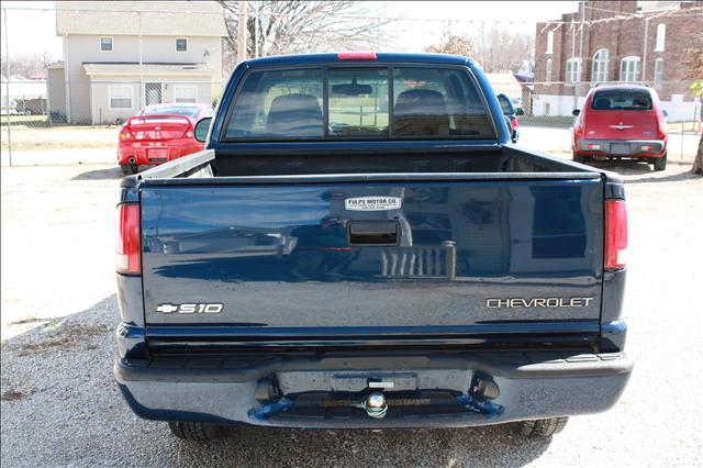 Chevrolet S10 2001 photo 3