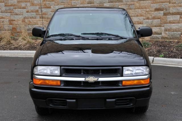 Chevrolet S10 2001 photo 1