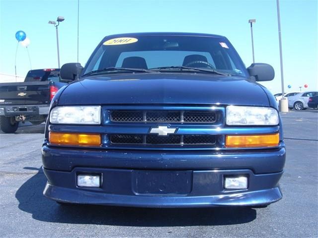 Chevrolet S10 2001 photo 3