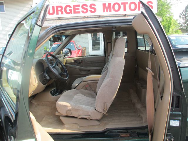 Chevrolet S10 Handicap Lift And Control Leg 1 Owner Pickup Truck