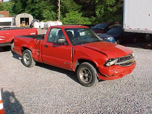 Chevrolet S10 2001 photo 1