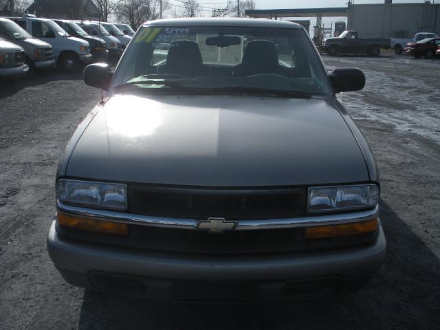 Chevrolet S10 2001 photo 1