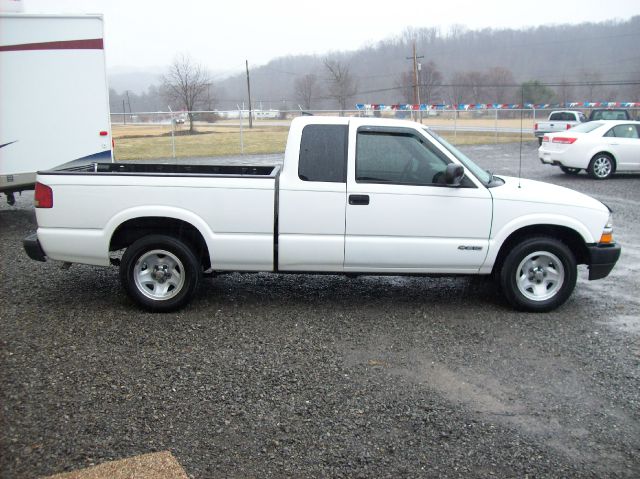 Chevrolet S10 2001 photo 3