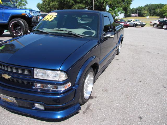 Chevrolet S10 2001 photo 1