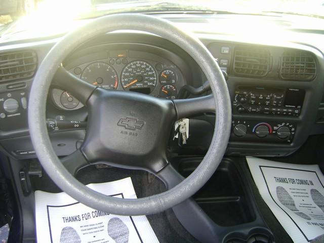 Chevrolet S10 2001 photo 3