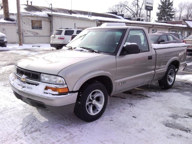 Chevrolet S10 2001 photo 1