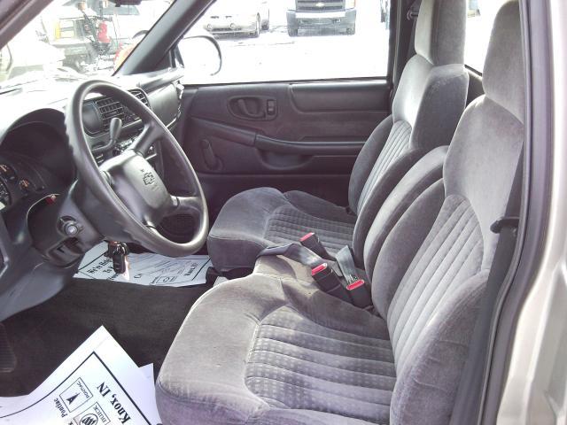 Chevrolet S10 2001 photo 4